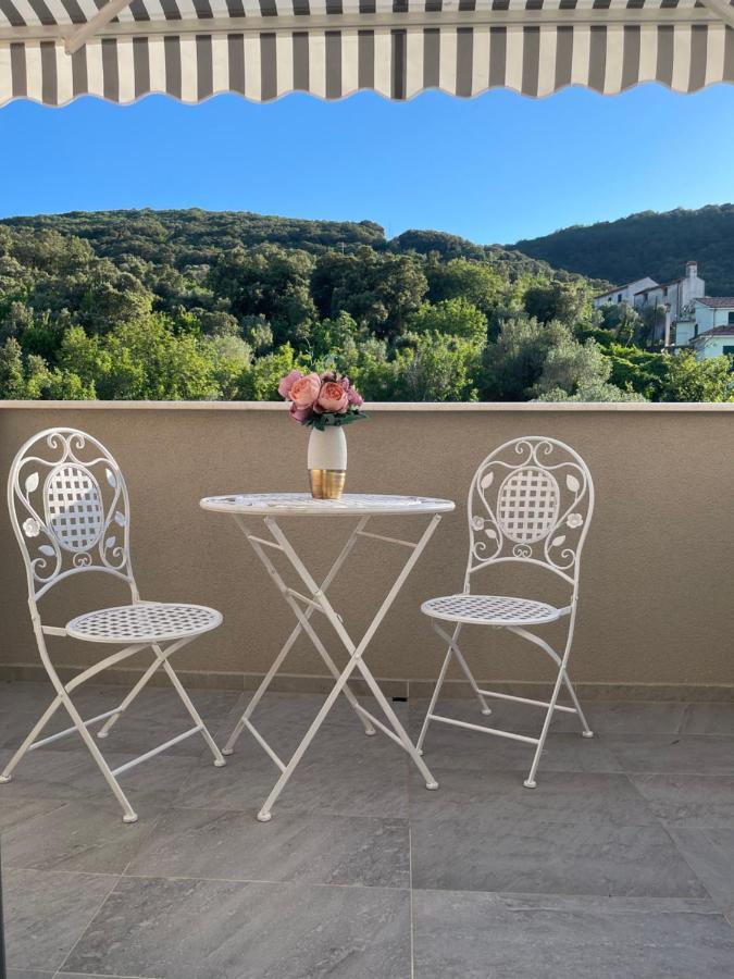 Villa Nika & Eva Cres Eksteriør bilde