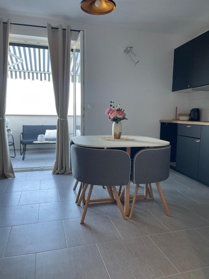 Villa Nika & Eva Cres Eksteriør bilde